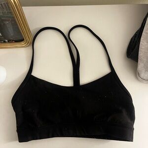 black lululemon flow y bra size 4